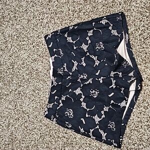Express Lace Black Shorts | Size 0 | Great Condition| Hidden Side Zipper